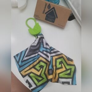 Norwex - Petit Optic Scarf - Geometric Pattern